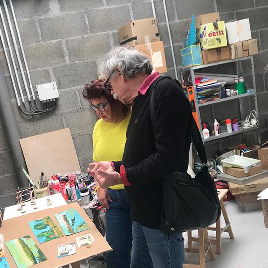 Visite de l'Atelier d'Anne Marie Rognon par Alain Barret commissaire 